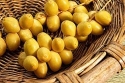 Ai nên ăn chà là và ăn bao nhiêu là hợp lý?