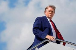 Kế 've sầu thoát xác' bí mật đưa Tổng thống Trump thoát âm mưu ám sát