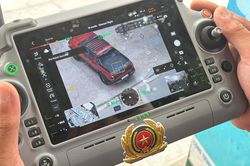 'Mắt thần' UAV giúp CSGT Hà Nội giám sát vi phạm, gỡ ùn tắc