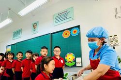 H&agrave; Nội minh bạch ti&ecirc;u ch&iacute; chọn đơn vị cung ứng bữa ăn học đường