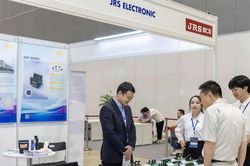 Kết nối hệ sinh thái công nghệ trong kỷ nguyên số