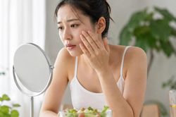 Uống collagen nhiều nhưng da vẫn xấu, có thể bạn đang mắc 5 sai lầm này