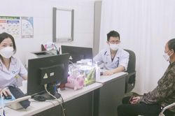 V&igrave; sao giao m&ugrave;a dễ ph&aacute;t sinh bệnh truyền nhiễm?