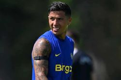 Hết hạn chót, Chelsea vẫn thấp thỏm về tương lai Enzo Fernandez
