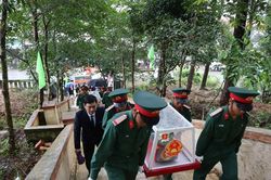Quảng Ngãi: Truy điệu và an táng 10 hài cốt liệt sĩ