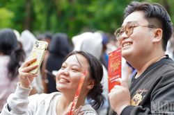 Khán giả Thành phố Hồ Chí Minh hào hứng nhận vé 'Concert Quốc gia: Tổ quốc trong tim'