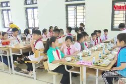 [Video] Thủ tướng chỉ đạo công khai nguồn thực phẩm và hình ảnh khay ăn của học sinh