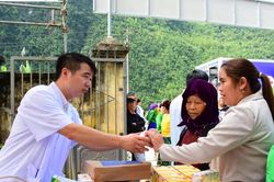 Tuyên Quang: Khám bệnh và cấp thuốc miễn phí tại xã biên giới Phố Bảng
