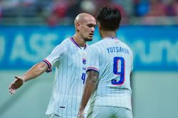 Thái Lan thắng 3-1 Singapore, rộng cửa vào chung kết