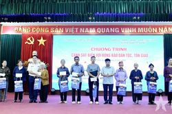 Cảnh sát biển triển khai công tác dân vận tại xã Yên Xuân, TP Hà Nội
