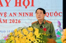 Thứ trưởng Bộ Công an Lê Quốc Hùng dự Ngày hội Toàn dân bảo vệ an ninh Tổ quốc năm 2026 tại Quảng Trị