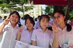 Đề thi lại môn Lịch sử chú trọng yêu cầu tư duy, độ khó tương đương lần 1