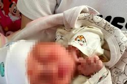 B&eacute; sơ sinh bị bỏ trước cổng ch&ugrave;a k&egrave;m bức thư tay xin gi&uacute;p nu&ocirc;i dưỡng