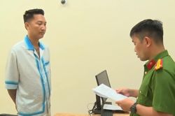 Khởi tố vợ chồng Huấn Hoa Hồng