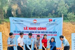 Khởi công nhà khăn quàng đỏ cho thiếu nhi vùng biên