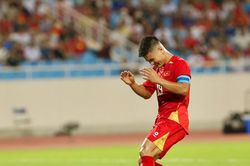 Tuyển Việt Nam: Vấn đề Quang Hải v&agrave; lợi &iacute;ch tập thể l&agrave; tr&ecirc;n hết
