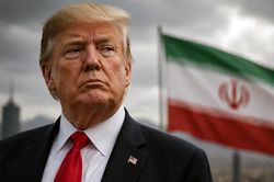 Vì sao ông Trump chọn dùng lại 'vũ khí' cũ chống Iran?