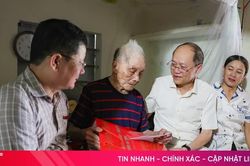 Xét tặng Huy hiệu Đảng: bảo đảm trọn vẹn sự ghi nhận với đảng viên lão thành