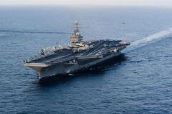 Phản ứng bất ngờ của Tổng thống Trump về tàu sân bay lênh đênh hơn 8 tháng trên biển