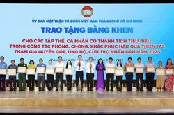Hơn 55 tỷ đồng chung tay ủng hộ vì biên giới, biển đảo của Tổ quốc