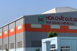 Hoá chất Đức Giang tiếp tục thay Tổng Giám đốc
