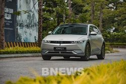 Xe điện Mỹ phân hóa, người dùng chuyển sang xe cũ và hybrid