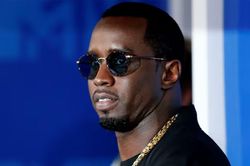 Sean “Diddy” Combs được đưa khỏi khu biệt giam