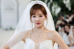 Khán giả phản ứng khi Hari Won mặc váy cưới
