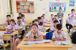 Sắp xếp trường học - B&agrave;i 2: Hiệu trưởng trở lại bục giảng, sẵn s&agrave;ng th&ocirc;i chưa đủ