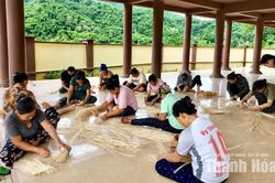 Trao sinh kế, tiếp sức người dân vươn lên thoát nghèo