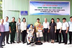 Hỗ trợ sinh kế để người dân lạc nghiệp
