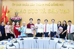 Tuy&ecirc;n dương 2 học sinh đoạt huy chương quốc tế về tr&iacute; tuệ nh&acirc;n tạo v&agrave; tin học văn ph&ograve;ng