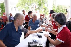Khám bệnh, phát thuốc miễn phí cho 400 người dân tại xã Trung Khánh Vĩnh