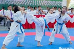 Gần 500 vận động viên tranh tài tại giải Nghĩa Dũng Karate-Do A Lưới 2 mở rộng