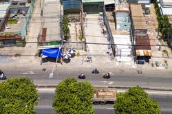 Người dân tháo dỡ nhà, bàn giao mặt bằng mở rộng đường huyết mạch nối TP.HCM - Tây Ninh