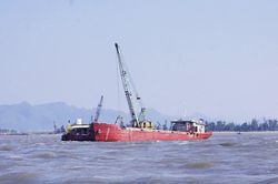 Đầu tư hơn 250 tỷ đồng nạo vét hơn 1,9 triệu m³ bùn đất luồng Lạch Huyện