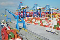 Xuất khẩu vào chặng nước rút: 5 tháng phải mang về hơn 227 tỷ USD