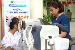 Hơn 3 triệu trẻ em Việt Nam mắc tật khúc xạ