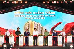 Khánh thành nhà ở cho lực lượng vũ trang Công an nhân dân tại Đông Hưng Thuận