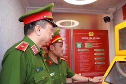 Ra mắt mô hình Kiosk 'Trạm Cảnh sát thông minh'