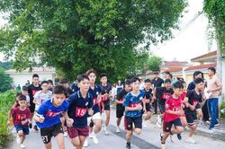 Sôi nổi Giải chạy Báo Hànộimới - Vì hòa bình tại xã Thượng Phúc