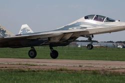 Tiêm kích Su-57 hai chỗ ngồi mở ra vai trò 'chưa từng có' trên chiến trường