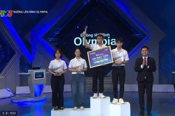 Nam sinh trường THPT Tân Lạc giành vòng nguyệt quế cuộc thi Tuần Olympia 26