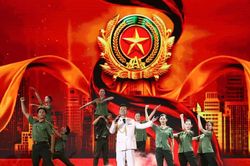 Hào sảng và xúc động với '81 Mùa bình yên' được kể bên Hồ Gươm