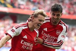 Man City bị Arsenal vùi dập ở trận tranh Siêu cúp