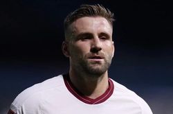 Nhìn Luke Shaw, MU phải gấp rút hành động