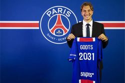 PSG mua thêm một hàng công trong mơ