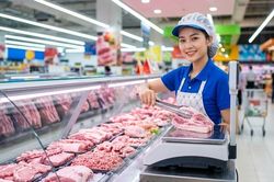 Giá heo hơi hôm nay 16.8.2026: Cả nước đồng loạt đi ngang