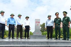 Đoàn công tác Vụ địa phương 2, Văn phòng Trung ương Đảng khảo sát quốc phòng, an ninh gắn với phát triển kinh tế-xã hội tại Đắk Lắk