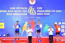 Đinh Anh Hoàng bảo vệ ngôi vô địch đơn nam sau chiến thắng áp đảo